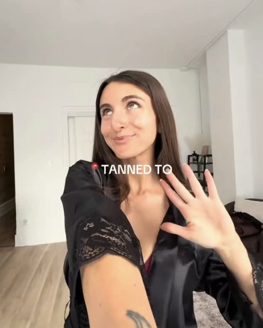 How Tanned TO works. Spray tan studio. Automated and contactless spray tan studio in Toronto